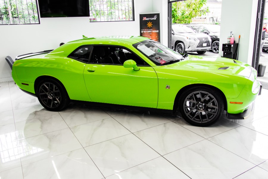 Used Dodge Challenger R/T Scat Pack RWD 2019 | 26 Motors Corp. Bronx, New York Used Dodge Challenger R/T Scat Pack RWD 2019 | 26 Motors Corp. Bronx, New York