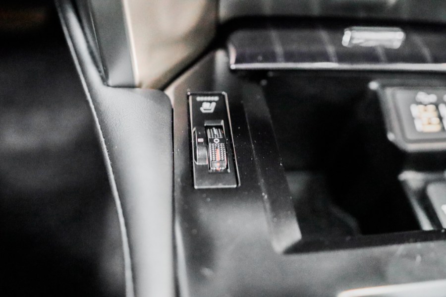 Used Lexus GX GX 460 Premium 4WD 2021 | 26 Motors Corp. Bronx, New York Used Lexus GX GX 460 Premium 4WD 2021 | 26 Motors Corp. Bronx, New York