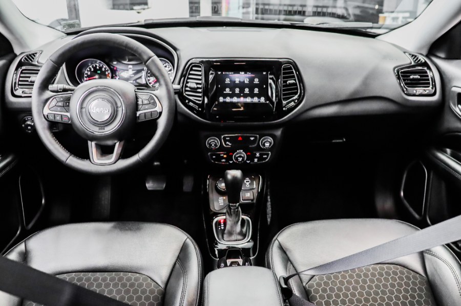 Used Jeep Compass Latitude 4x4 2018 | 26 Motors Corp. Bronx, New York Used Jeep Compass Latitude 4x4 2018 | 26 Motors Corp. Bronx, New York