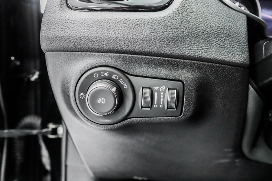 Used Jeep Compass Latitude 4x4 2018 | 26 Motors Corp. Bronx, New York Used Jeep Compass Latitude 4x4 2018 | 26 Motors Corp. Bronx, New York