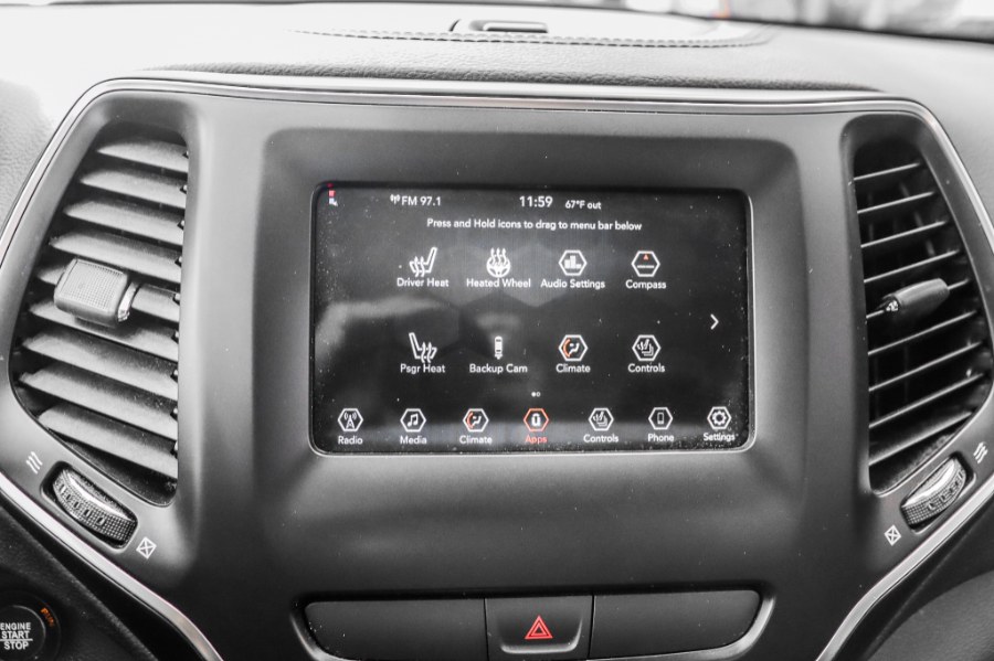 Used Jeep Cherokee Latitude Plus 4x4 2019 | 26 Motors Corp. Bronx, New York Used Jeep Cherokee Latitude Plus 4x4 2019 | 26 Motors Corp. Bronx, New York