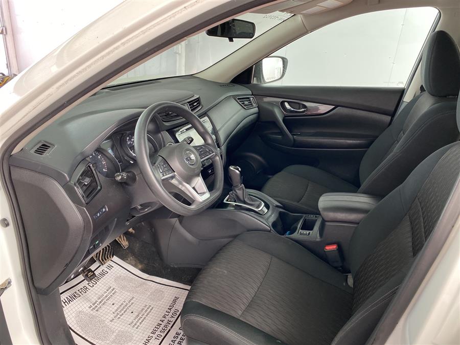 Used Nissan Rogue S 2017 | Queens Auto Mall. Richmond Hill, New York Used Nissan Rogue S 2017 | Queens Auto Mall. Richmond Hill, New York