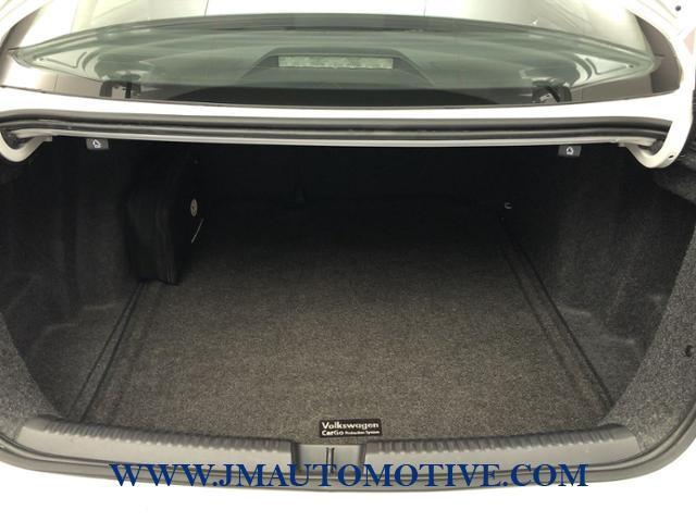 2016 Volkswagen Jetta 4dr Auto 1.4T S w/Technology, available for sale in Naugatuck, Connecticut | J&M Automotive Sls&Svc LLC. Naugatuck, Connecticut 2016 Volkswagen Jetta 4dr Auto 1.4T S w/Technology, available for sale in Naugatuck, Connecticut | J&M Automotive Sls&Svc LLC. Naugatuck, Connecticut