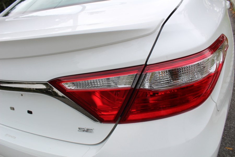 Used Toyota Camry 4dr Sdn I4 Auto SE 2016 | Great Neck Car Buyers & Sellers. Great Neck, New York Used Toyota Camry 4dr Sdn I4 Auto SE 2016 | Great Neck Car Buyers & Sellers. Great Neck, New York