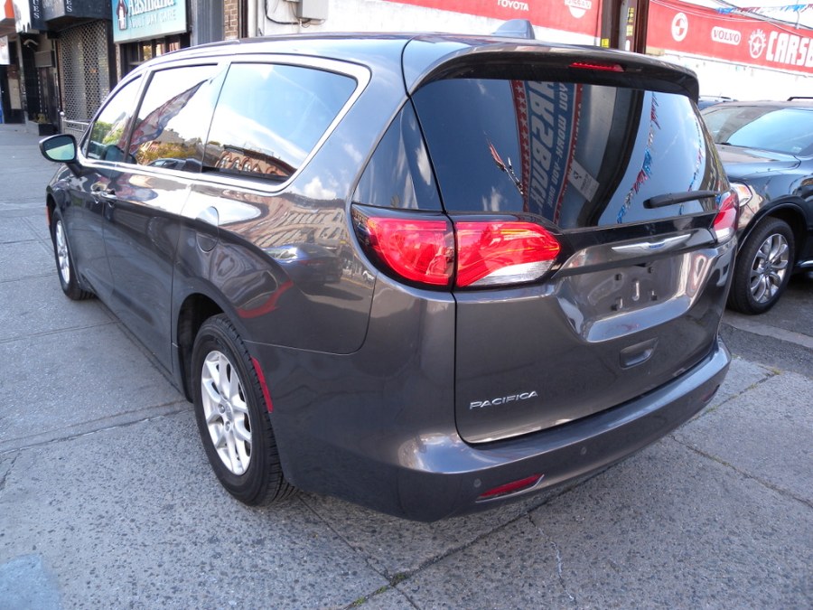 Used Chrysler Pacifica LX FWD 2017 | Carsbuck Inc.. Brooklyn, New York Used Chrysler Pacifica LX FWD 2017 | Carsbuck Inc.. Brooklyn, New York