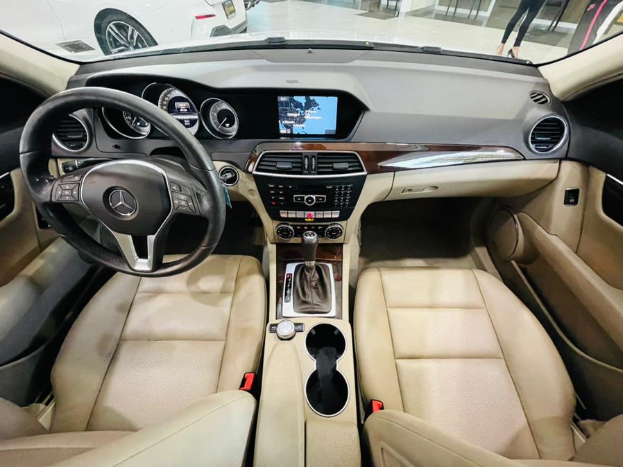 Used Mercedes-Benz C-Class 4dr Sdn C300 Sport 4MATIC 2013 | Luxury Motor Club. Franklin Square, New York Used Mercedes-Benz C-Class 4dr Sdn C300 Sport 4MATIC 2013 | Luxury Motor Club. Franklin Square, New York