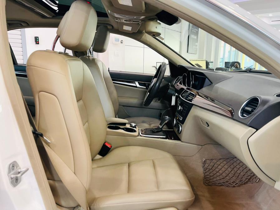 Used Mercedes-Benz C-Class 4dr Sdn C300 Sport 4MATIC 2013 | Luxury Motor Club. Franklin Square, New York Used Mercedes-Benz C-Class 4dr Sdn C300 Sport 4MATIC 2013 | Luxury Motor Club. Franklin Square, New York