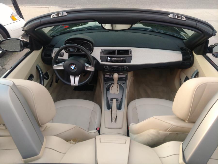2003 BMW Z4 Z4 2dr Roadster 2.5i, available for sale in Wantagh, New York | Alpine Motors Inc. Wantagh, New York 2003 BMW Z4 Z4 2dr Roadster 2.5i, available for sale in Wantagh, New York | Alpine Motors Inc. Wantagh, New York