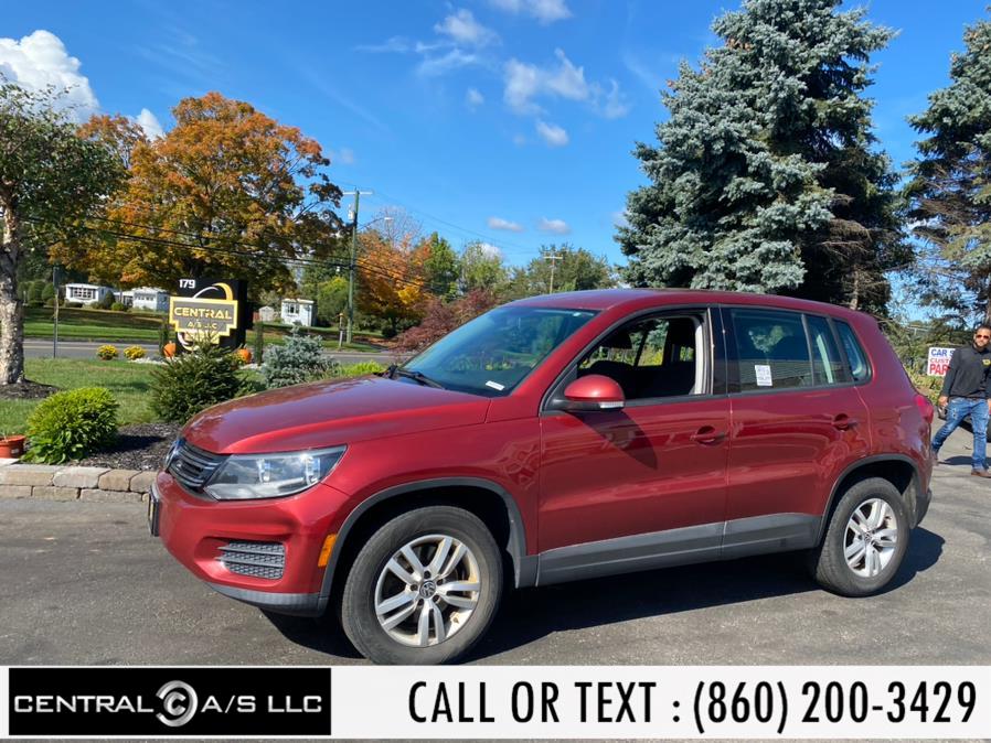 2013 Volkswagen Tiguan 4WD 4dr Auto S, available for sale in East Windsor, Connecticut | Central A/S LLC. East Windsor, Connecticut 2013 Volkswagen Tiguan 4WD 4dr Auto S, available for sale in East Windsor, Connecticut | Central A/S LLC. East Windsor, Connecticut