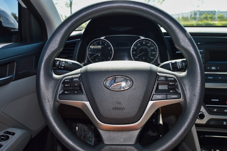 Used Hyundai Elantra SE 2.0L Auto (Alabama) 2017 | Fusion Motors Inc. Moreno Valley, California Used Hyundai Elantra SE 2.0L Auto (Alabama) 2017 | Fusion Motors Inc. Moreno Valley, California