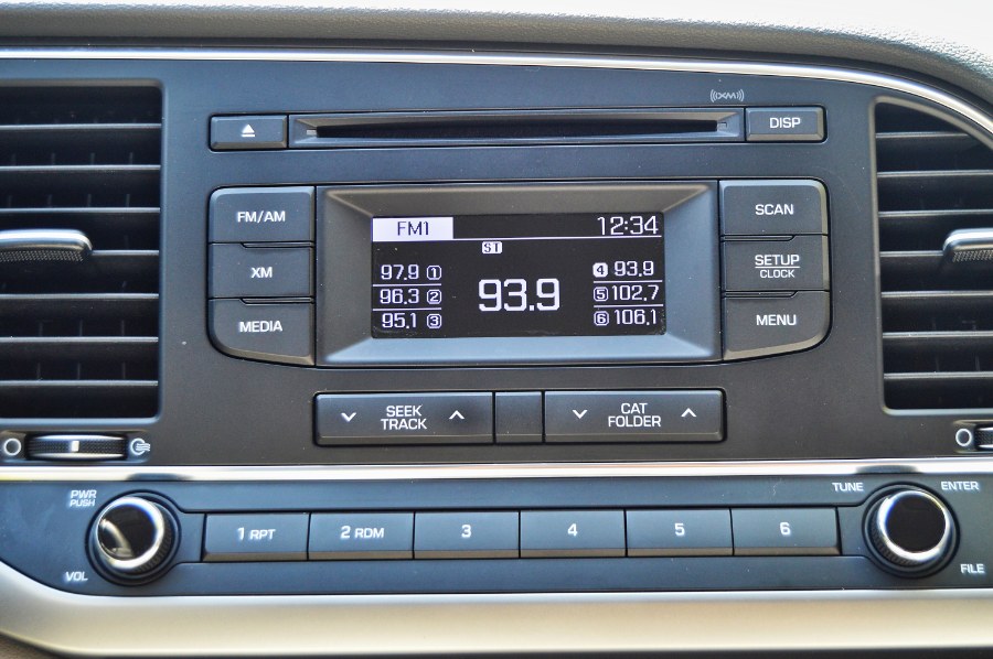 Used Hyundai Elantra SE 2.0L Auto (Alabama) 2017 | Fusion Motors Inc. Moreno Valley, California Used Hyundai Elantra SE 2.0L Auto (Alabama) 2017 | Fusion Motors Inc. Moreno Valley, California
