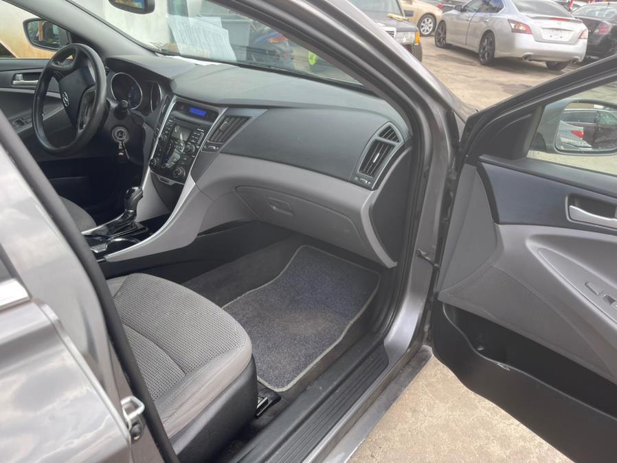 Used Hyundai Sonata 4dr Sdn 2.4L Auto GLS PZEV *Ltd Avail* 2011 | Brooklyn Auto Mall LLC. Brooklyn, New York Used Hyundai Sonata 4dr Sdn 2.4L Auto GLS PZEV *Ltd Avail* 2011 | Brooklyn Auto Mall LLC. Brooklyn, New York