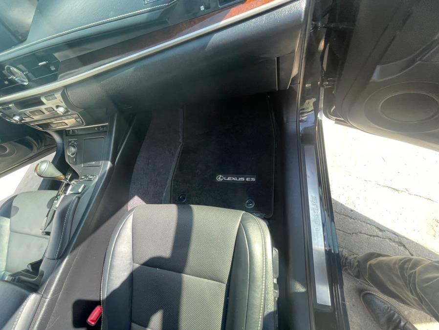 Used Lexus ES 350 4dr Sdn Crafted Line 2015 | Brooklyn Auto Mall LLC. Brooklyn, New York Used Lexus ES 350 4dr Sdn Crafted Line 2015 | Brooklyn Auto Mall LLC. Brooklyn, New York