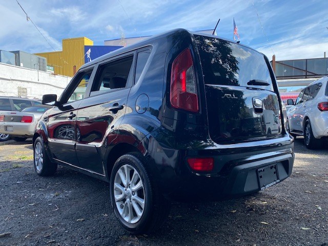 Used Kia Soul 5dr Wgn Auto + 2013 | Wide World Inc. Brooklyn, New York Used Kia Soul 5dr Wgn Auto + 2013 | Wide World Inc. Brooklyn, New York