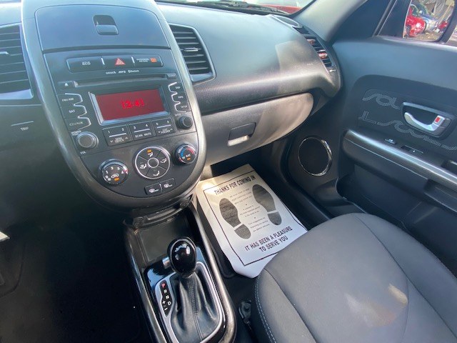 Used Kia Soul 5dr Wgn Auto + 2013 | Wide World Inc. Brooklyn, New York Used Kia Soul 5dr Wgn Auto + 2013 | Wide World Inc. Brooklyn, New York
