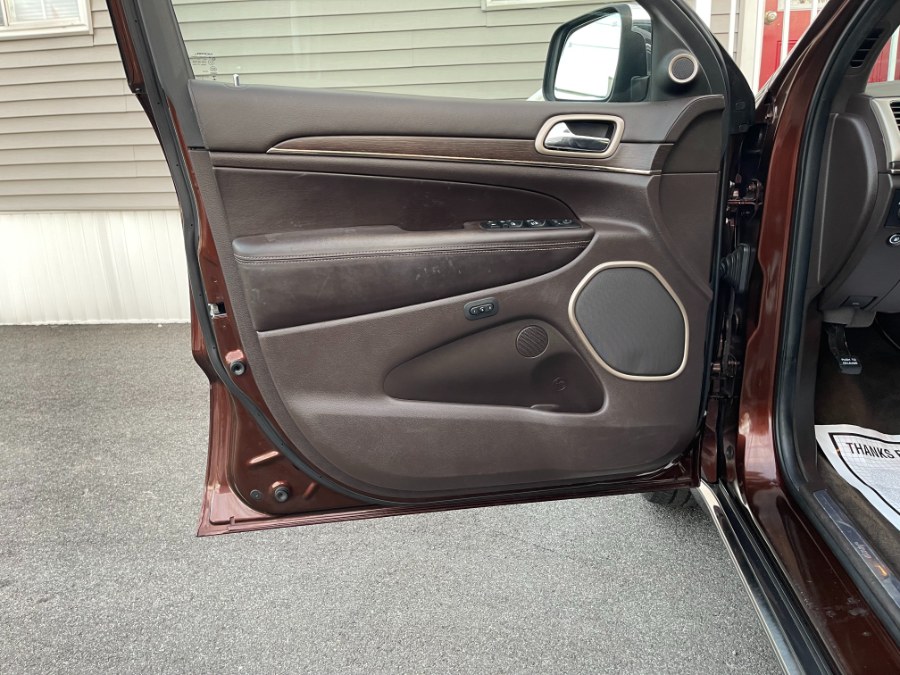 2014 Jeep Grand Cherokee 4WD 4dr Summit, available for sale in Paterson, New Jersey | DZ Automall. Paterson, New Jersey 2014 Jeep Grand Cherokee 4WD 4dr Summit, available for sale in Paterson, New Jersey | DZ Automall. Paterson, New Jersey