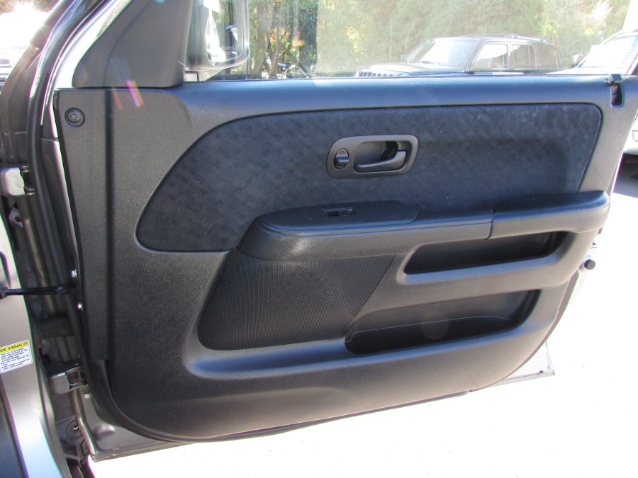 Used Honda CR-V 2WD LX AT 2005 | United Auto Sales of E Windsor, Inc. East Windsor, Connecticut Used Honda CR-V 2WD LX AT 2005 | United Auto Sales of E Windsor, Inc. East Windsor, Connecticut