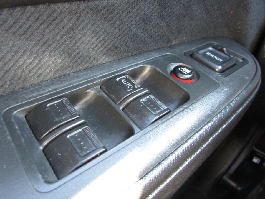 Used Honda CR-V 2WD LX AT 2005 | United Auto Sales of E Windsor, Inc. East Windsor, Connecticut Used Honda CR-V 2WD LX AT 2005 | United Auto Sales of E Windsor, Inc. East Windsor, Connecticut