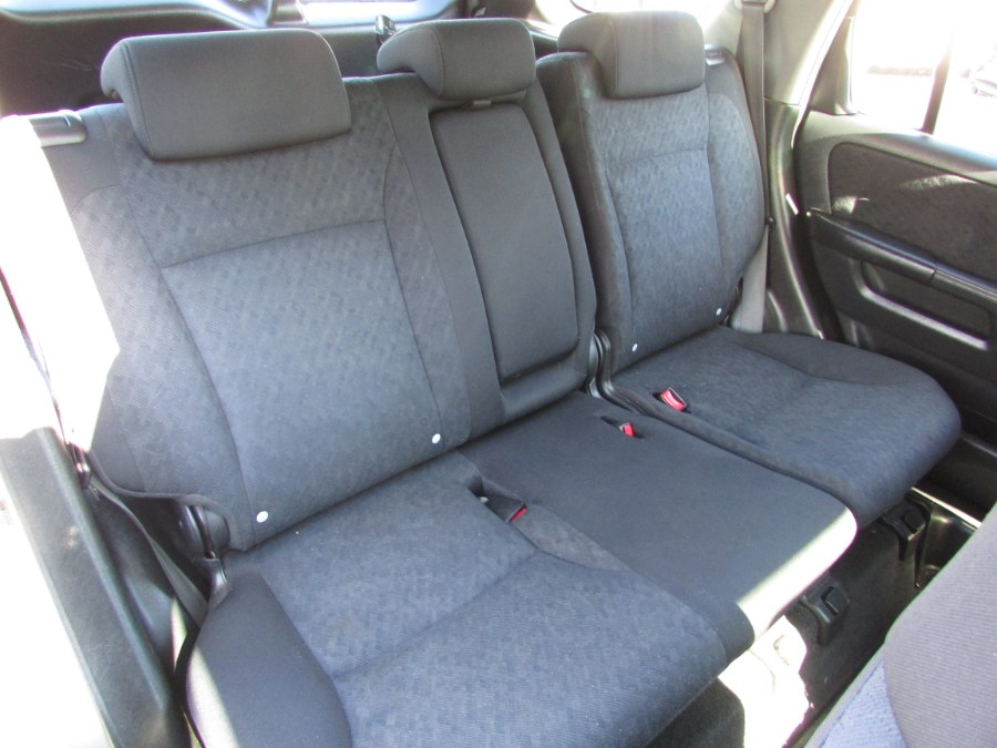 Used Honda CR-V 2WD LX AT 2005 | United Auto Sales of E Windsor, Inc. East Windsor, Connecticut Used Honda CR-V 2WD LX AT 2005 | United Auto Sales of E Windsor, Inc. East Windsor, Connecticut