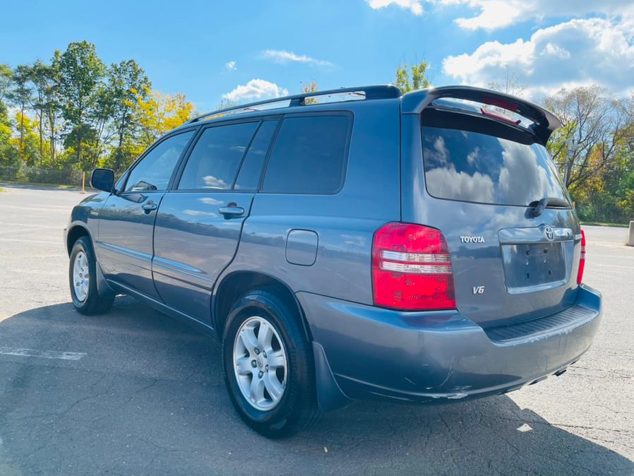 Used Toyota Highlander 4dr V6 2002 | Supreme Automotive. New Britain, Connecticut Used Toyota Highlander 4dr V6 2002 | Supreme Automotive. New Britain, Connecticut