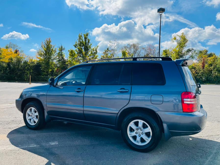 Used Toyota Highlander 4dr V6 2002 | Supreme Automotive. New Britain, Connecticut Used Toyota Highlander 4dr V6 2002 | Supreme Automotive. New Britain, Connecticut