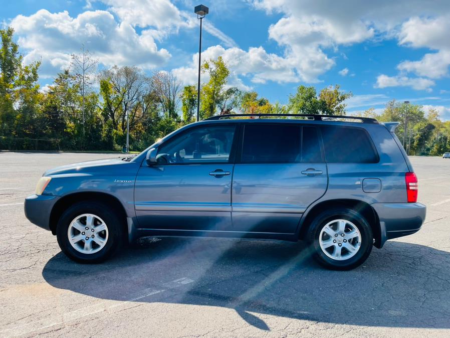 Used Toyota Highlander 4dr V6 2002 | Supreme Automotive. New Britain, Connecticut Used Toyota Highlander 4dr V6 2002 | Supreme Automotive. New Britain, Connecticut