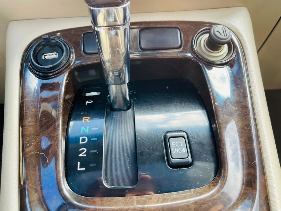 Used Toyota Highlander 4dr V6 2002 | Supreme Automotive. New Britain, Connecticut Used Toyota Highlander 4dr V6 2002 | Supreme Automotive. New Britain, Connecticut
