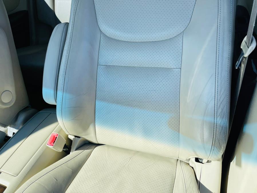 Used Toyota Highlander 4dr V6 2002 | Supreme Automotive. New Britain, Connecticut Used Toyota Highlander 4dr V6 2002 | Supreme Automotive. New Britain, Connecticut