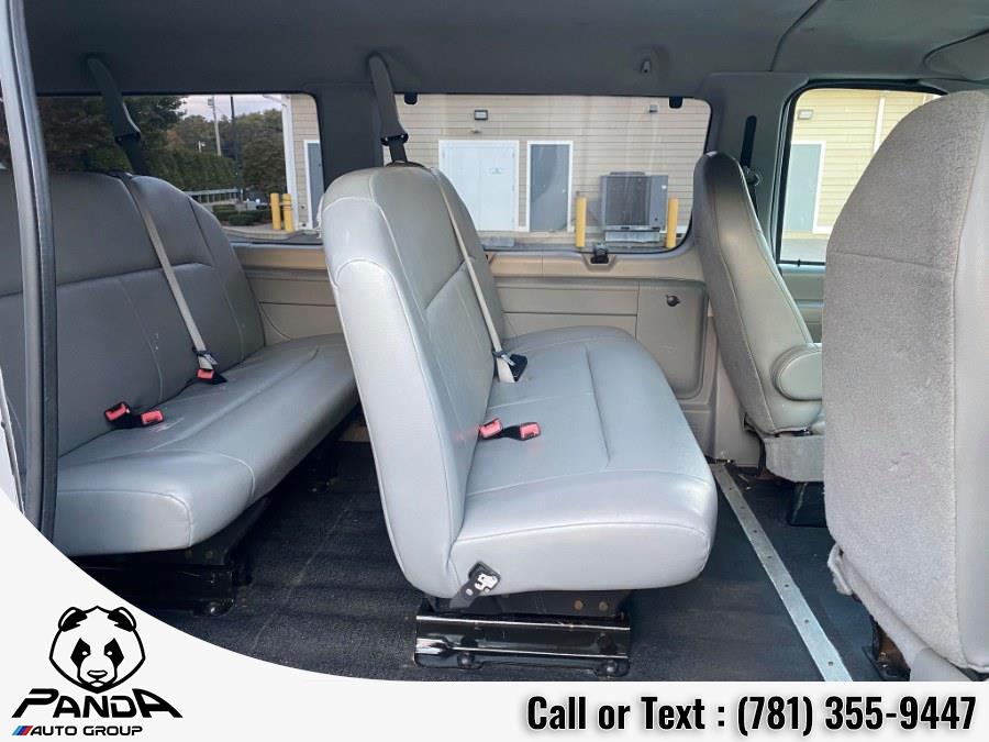 Used Ford Econoline Wagon E-350 Super Duty XL 2008 | Panda Auto Group. Abington, Massachusetts Used Ford Econoline Wagon E-350 Super Duty XL 2008 | Panda Auto Group. Abington, Massachusetts
