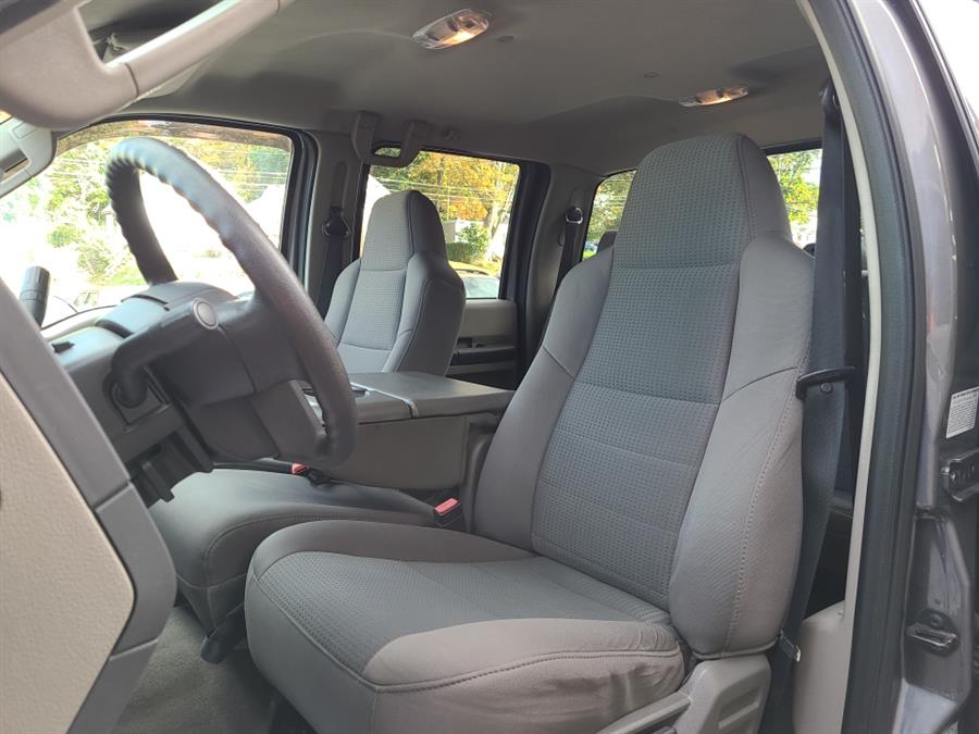 2010 Ford F-350 XLT, available for sale in Waterbury, Connecticut | National Auto Brokers, Inc.. Waterbury, Connecticut 2010 Ford F-350 XLT, available for sale in Waterbury, Connecticut | National Auto Brokers, Inc.. Waterbury, Connecticut