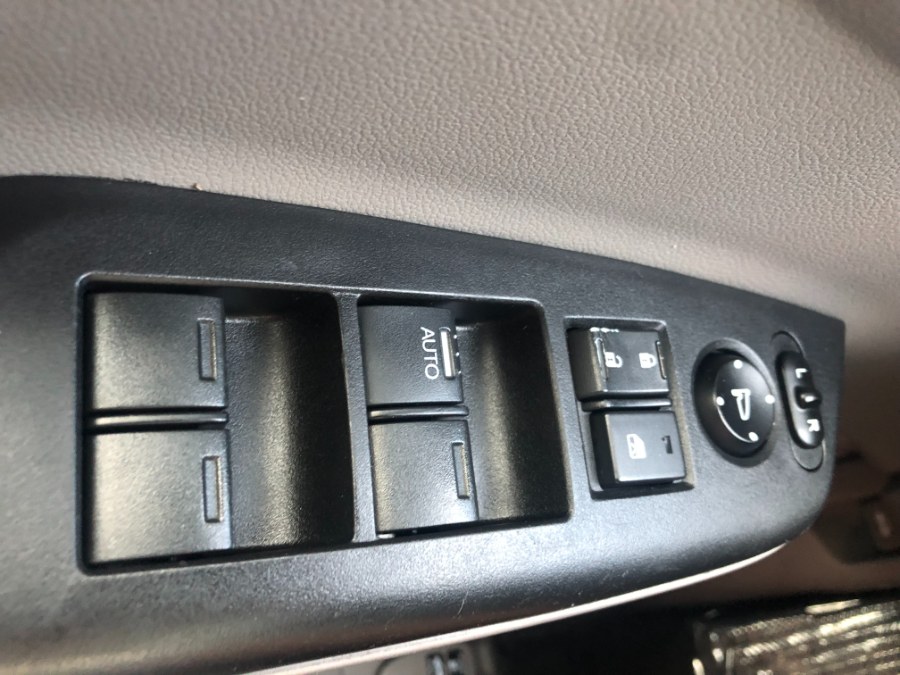 2012 Honda Civic Sdn 4dr Auto LX PZEV, available for sale in Bristol, Connecticut | Bristol Auto Center LLC. Bristol, Connecticut 2012 Honda Civic Sdn 4dr Auto LX PZEV, available for sale in Bristol, Connecticut | Bristol Auto Center LLC. Bristol, Connecticut
