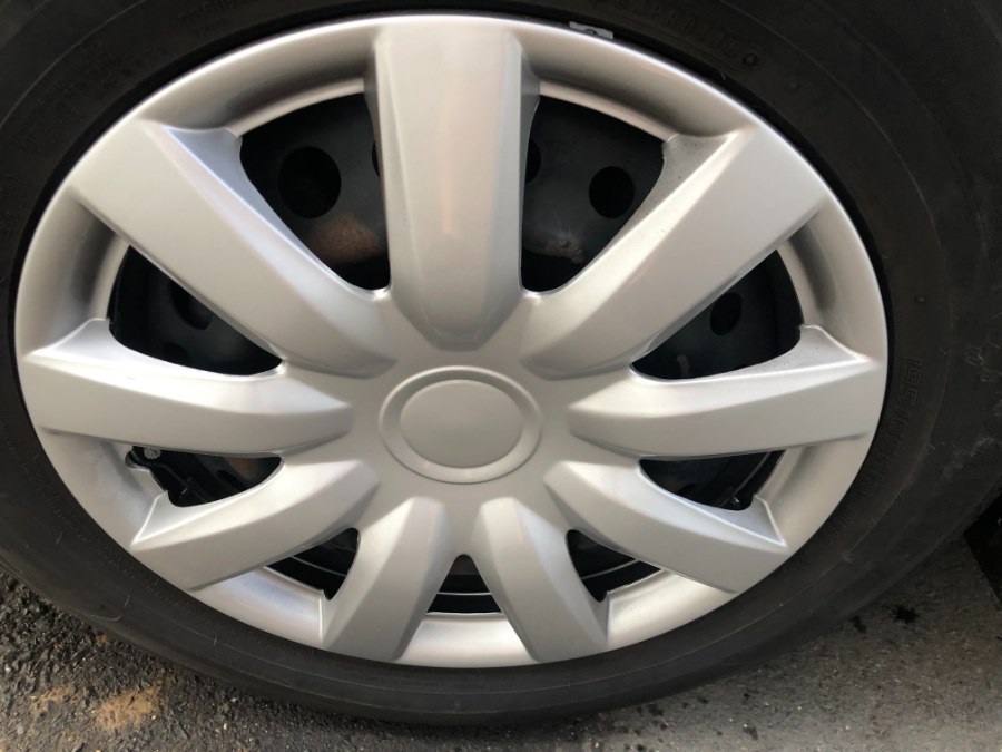 2012 Honda Civic Sdn 4dr Auto LX PZEV, available for sale in Bristol, Connecticut | Bristol Auto Center LLC. Bristol, Connecticut 2012 Honda Civic Sdn 4dr Auto LX PZEV, available for sale in Bristol, Connecticut | Bristol Auto Center LLC. Bristol, Connecticut
