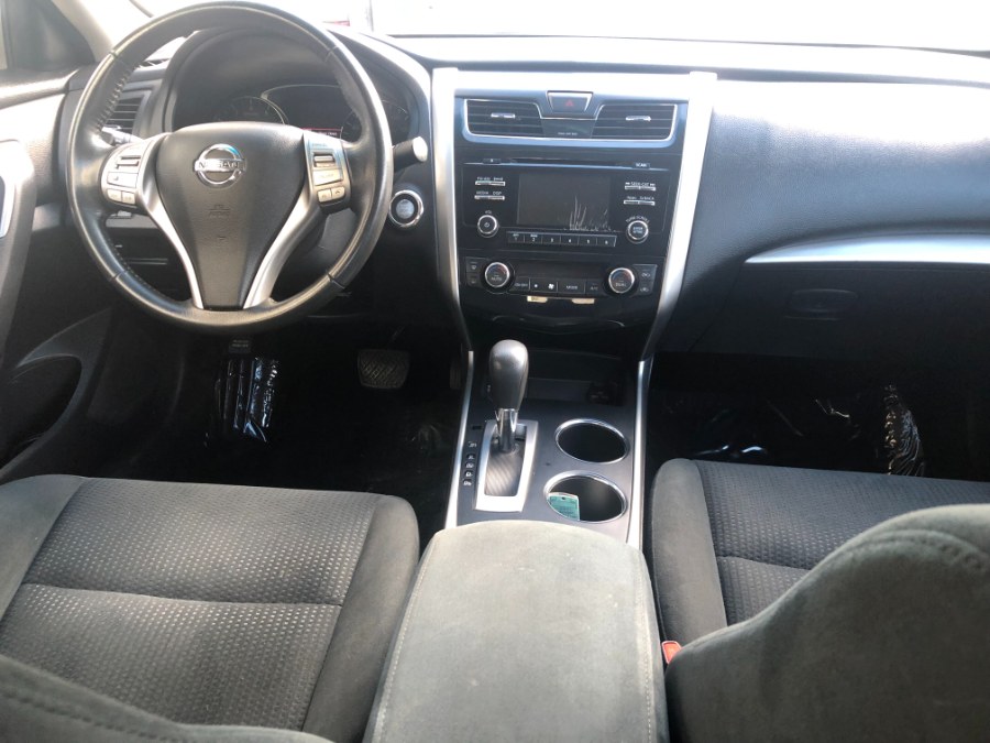 Used Nissan Altima 4dr Sdn I4 2.5 S 2015 | Bristol Auto Center LLC. Bristol, Connecticut Used Nissan Altima 4dr Sdn I4 2.5 S 2015 | Bristol Auto Center LLC. Bristol, Connecticut