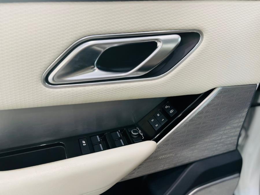 Used Land Rover Range Rover Velar P250 R-Dynamic SE 2019 | Luxury Motor Club. Franklin Square, New York Used Land Rover Range Rover Velar P250 R-Dynamic SE 2019 | Luxury Motor Club. Franklin Square, New York
