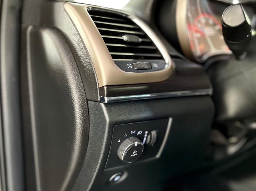 Used Jeep Grand Cherokee 4WD 4dr Limited 2014 | Luxury Motor Club. Franklin Square, New York Used Jeep Grand Cherokee 4WD 4dr Limited 2014 | Luxury Motor Club. Franklin Square, New York
