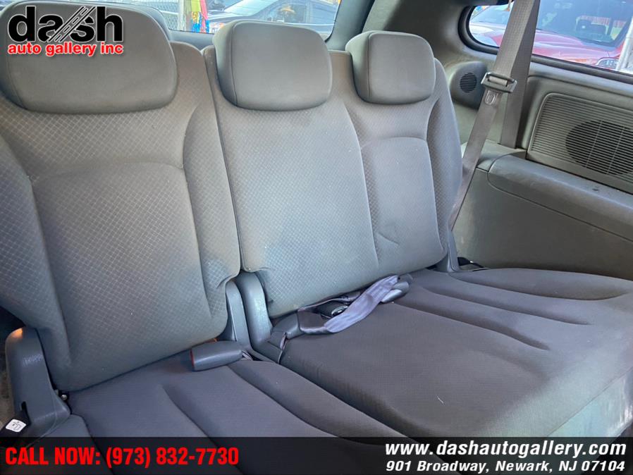 Used Chrysler Town & Country LWB 4dr Wgn LX 2007 | Dash Auto Gallery Inc.. Newark, New Jersey Used Chrysler Town & Country LWB 4dr Wgn LX 2007 | Dash Auto Gallery Inc.. Newark, New Jersey