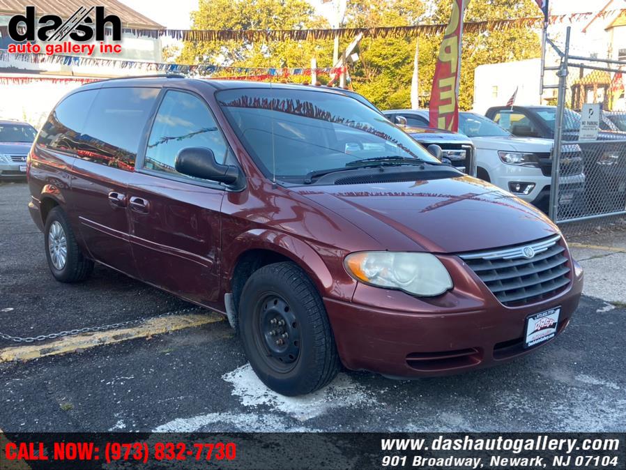 Used Chrysler Town & Country LWB 4dr Wgn LX 2007 | Dash Auto Gallery Inc.. Newark, New Jersey Used Chrysler Town & Country LWB 4dr Wgn LX 2007 | Dash Auto Gallery Inc.. Newark, New Jersey