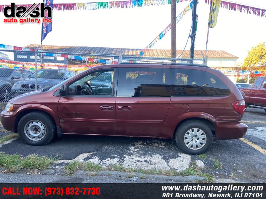 Used Chrysler Town & Country LWB 4dr Wgn LX 2007 | Dash Auto Gallery Inc.. Newark, New Jersey Used Chrysler Town & Country LWB 4dr Wgn LX 2007 | Dash Auto Gallery Inc.. Newark, New Jersey