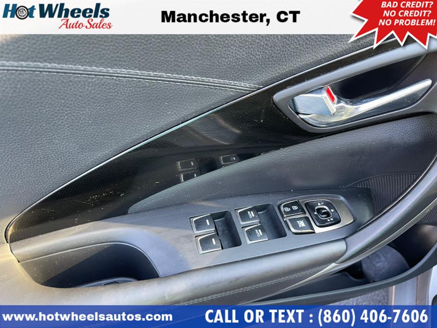 Used Hyundai Azera 4dr Sdn 2014 | Hot Wheels Auto Sales LLC. Manchester, Connecticut Used Hyundai Azera 4dr Sdn 2014 | Hot Wheels Auto Sales LLC. Manchester, Connecticut