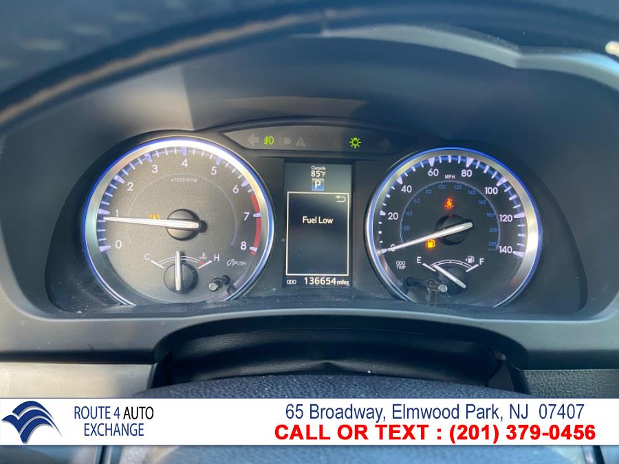Used Toyota Highlander AWD 4dr V6 XLE (Natl) 2015 | Route 4 Auto Exchange. Elmwood Park, New Jersey Used Toyota Highlander AWD 4dr V6 XLE (Natl) 2015 | Route 4 Auto Exchange. Elmwood Park, New Jersey