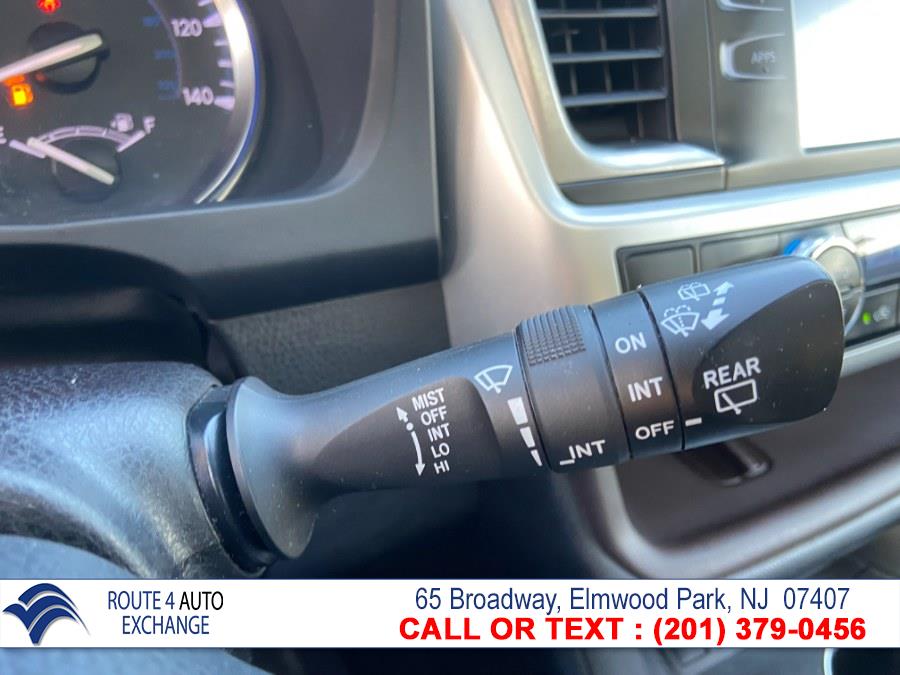 Used Toyota Highlander AWD 4dr V6 XLE (Natl) 2015 | Route 4 Auto Exchange. Elmwood Park, New Jersey Used Toyota Highlander AWD 4dr V6 XLE (Natl) 2015 | Route 4 Auto Exchange. Elmwood Park, New Jersey
