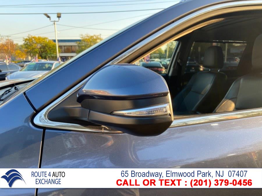 Used Toyota Highlander AWD 4dr V6 XLE (Natl) 2015 | Route 4 Auto Exchange. Elmwood Park, New Jersey Used Toyota Highlander AWD 4dr V6 XLE (Natl) 2015 | Route 4 Auto Exchange. Elmwood Park, New Jersey