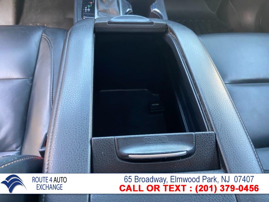 Used Toyota Highlander AWD 4dr V6 XLE (Natl) 2015 | Route 4 Auto Exchange. Elmwood Park, New Jersey Used Toyota Highlander AWD 4dr V6 XLE (Natl) 2015 | Route 4 Auto Exchange. Elmwood Park, New Jersey