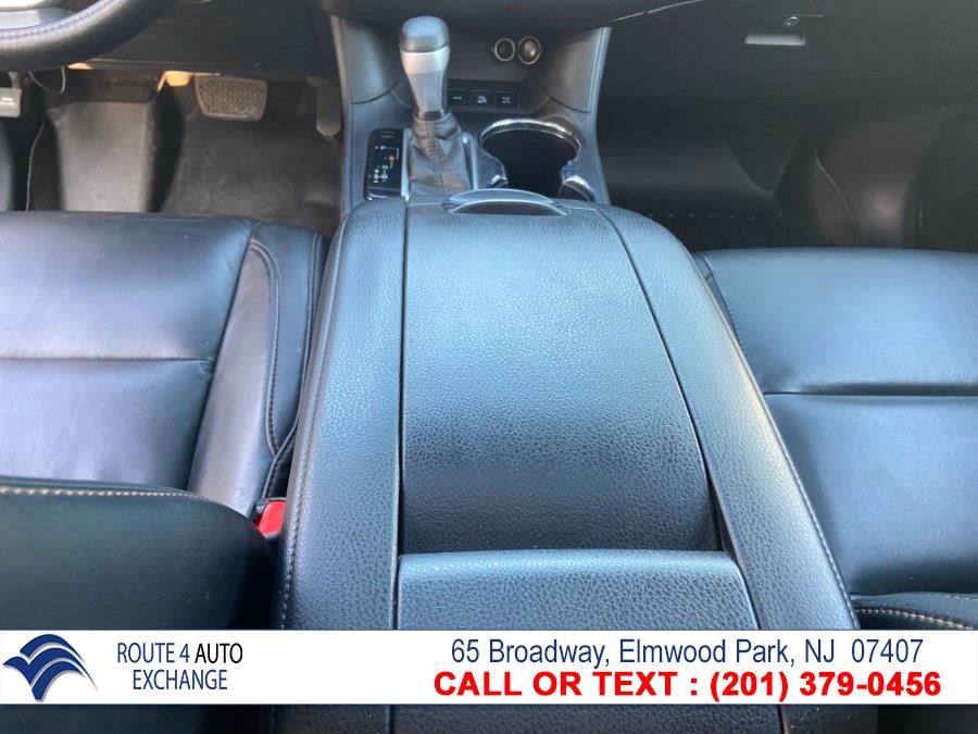 Used Toyota Highlander AWD 4dr V6 XLE (Natl) 2015 | Route 4 Auto Exchange. Elmwood Park, New Jersey Used Toyota Highlander AWD 4dr V6 XLE (Natl) 2015 | Route 4 Auto Exchange. Elmwood Park, New Jersey