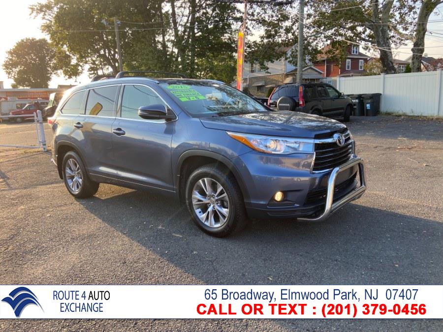 Used Toyota Highlander AWD 4dr V6 XLE (Natl) 2015 | Route 4 Auto Exchange. Elmwood Park, New Jersey Used Toyota Highlander AWD 4dr V6 XLE (Natl) 2015 | Route 4 Auto Exchange. Elmwood Park, New Jersey