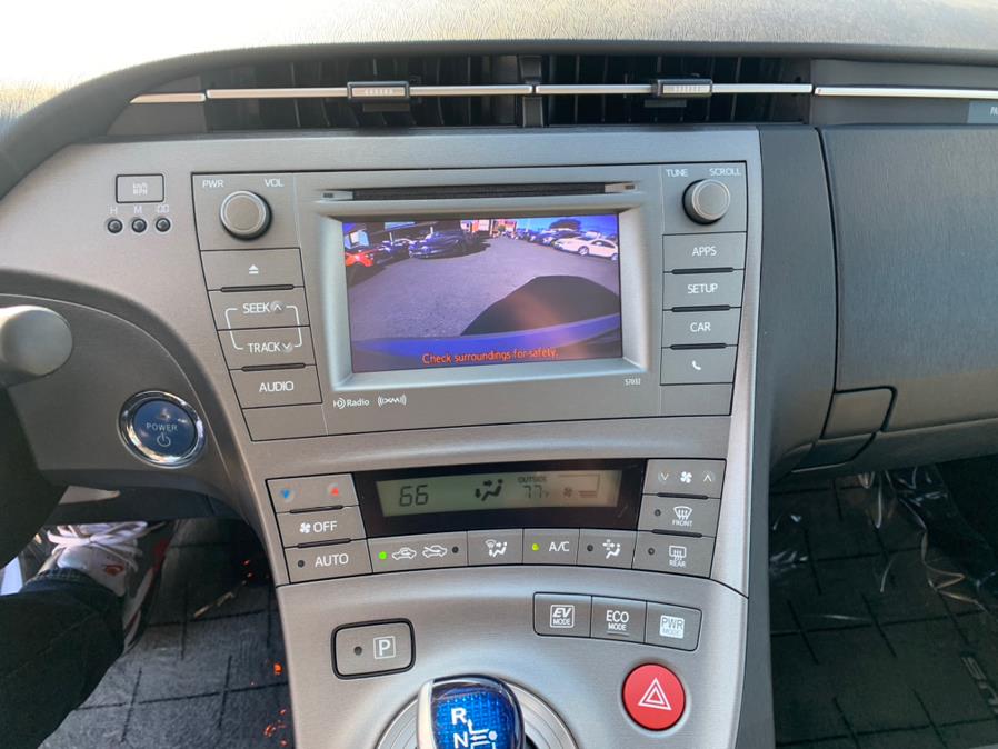 Used Toyota Prius Three 2012 | Green Light Auto Wholesale. Daly City, California Used Toyota Prius Three 2012 | Green Light Auto Wholesale. Daly City, California