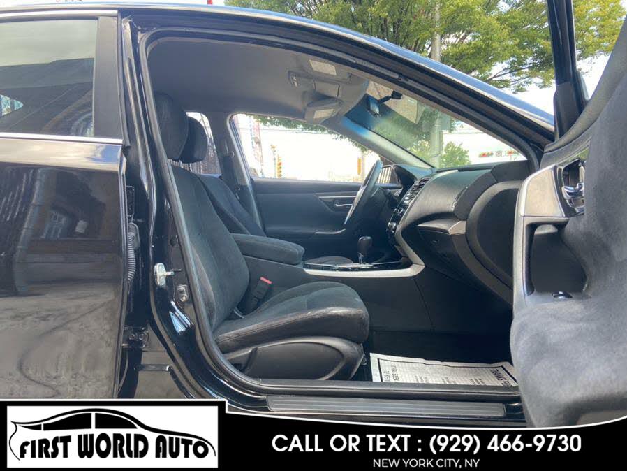 Used Nissan Altima 4dr Sdn I4 2.5 S 2013 | First World Auto. Jamaica, New York Used Nissan Altima 4dr Sdn I4 2.5 S 2013 | First World Auto. Jamaica, New York