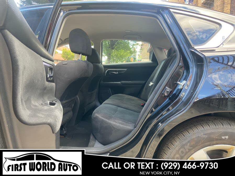 Used Nissan Altima 4dr Sdn I4 2.5 S 2013 | First World Auto. Jamaica, New York Used Nissan Altima 4dr Sdn I4 2.5 S 2013 | First World Auto. Jamaica, New York
