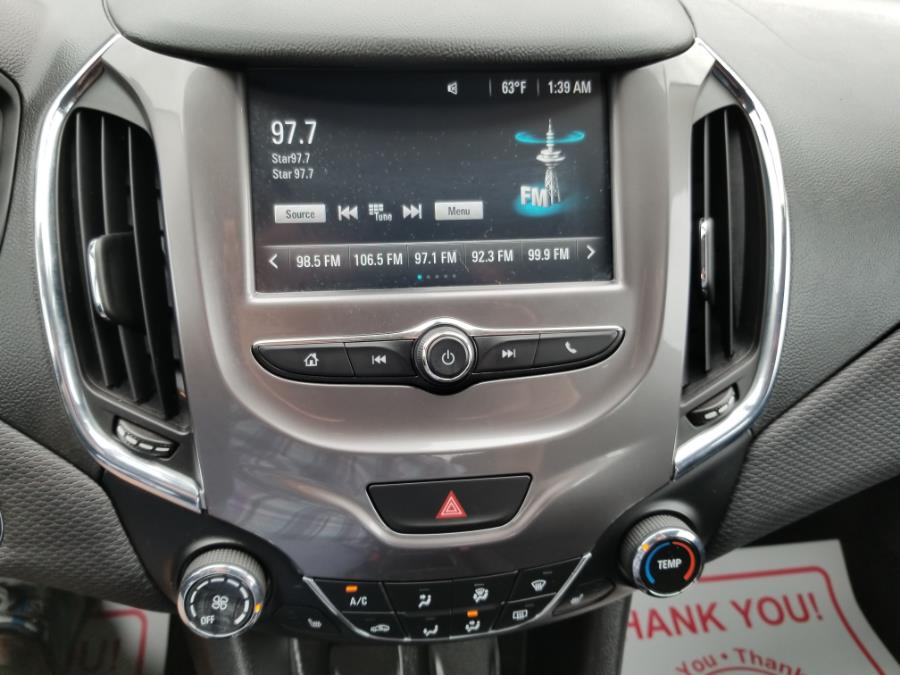 Used Chevrolet Cruze 4dr Sdn Auto LT 2017 | Fairway Auto Sales. Hancock, Maine Used Chevrolet Cruze 4dr Sdn Auto LT 2017 | Fairway Auto Sales. Hancock, Maine