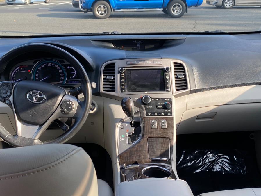 Used Toyota Venza 4dr Wgn V6 AWD Limited (Natl) 2014 | VEB Auto Sales. Hartford, Connecticut Used Toyota Venza 4dr Wgn V6 AWD Limited (Natl) 2014 | VEB Auto Sales. Hartford, Connecticut